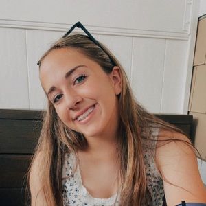 Meet your Posher, Carly